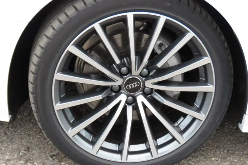 Audi A5 din 2023 cu 24.600 km - oferta AUD230286 - foto 4