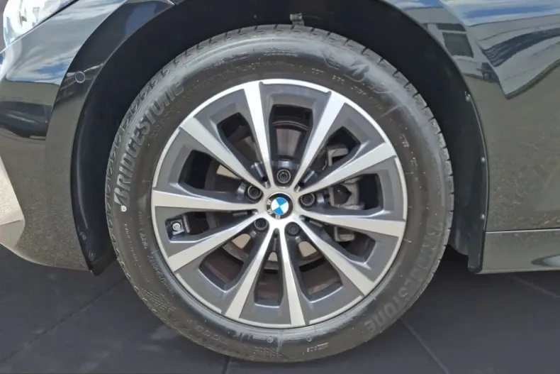 BMW 318i (Seria 3) din 2025 cu 9.500 km - oferta BMW230294 - foto 11