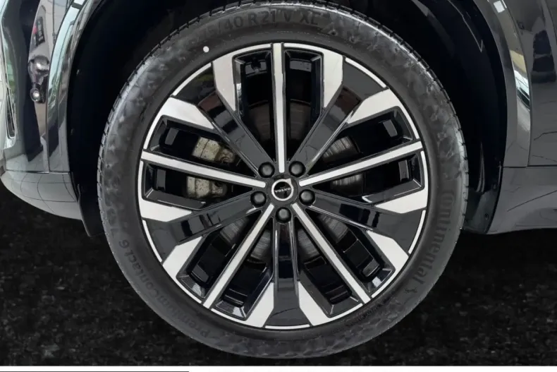 Volvo XC90 din 2025 cu 20.895 km - oferta VOL230298 - foto 17