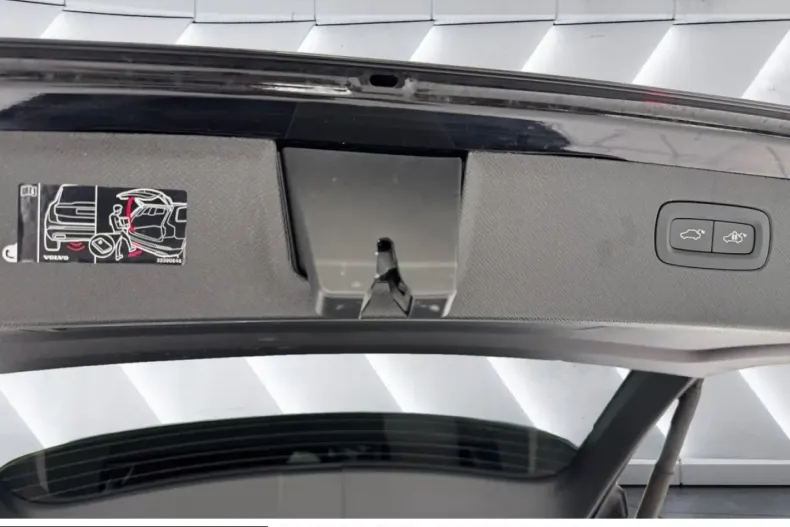 Volvo XC90 din 2025 cu 20.895 km - oferta VOL230298 - foto 18