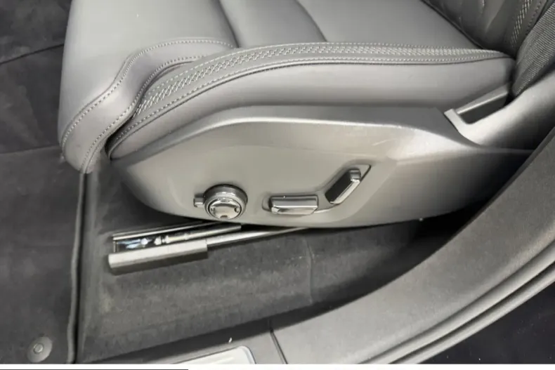 Volvo XC90 din 2025 cu 20.895 km - oferta VOL230298 - foto 22