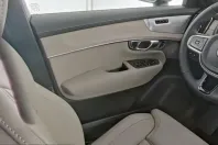 Volvo XC90 din 2025 cu 24.997 km - oferta VOL230300 - foto 9