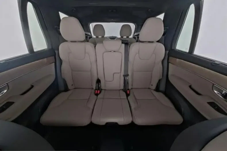Volvo XC90 din 2025 cu 24.997 km - oferta VOL230300 - foto 18