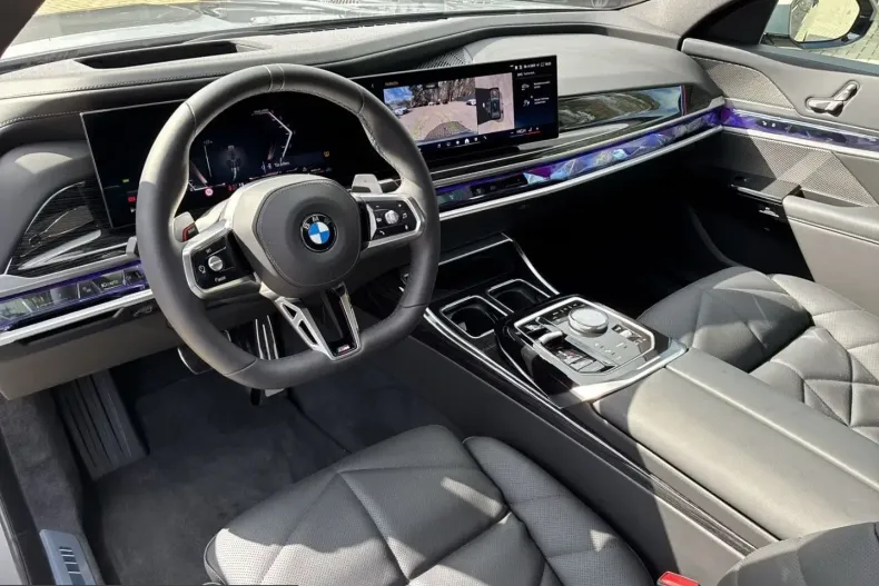 BMW 740 (Seria 7) din 2025 cu 2.190 km - oferta BMW230302 - foto 6