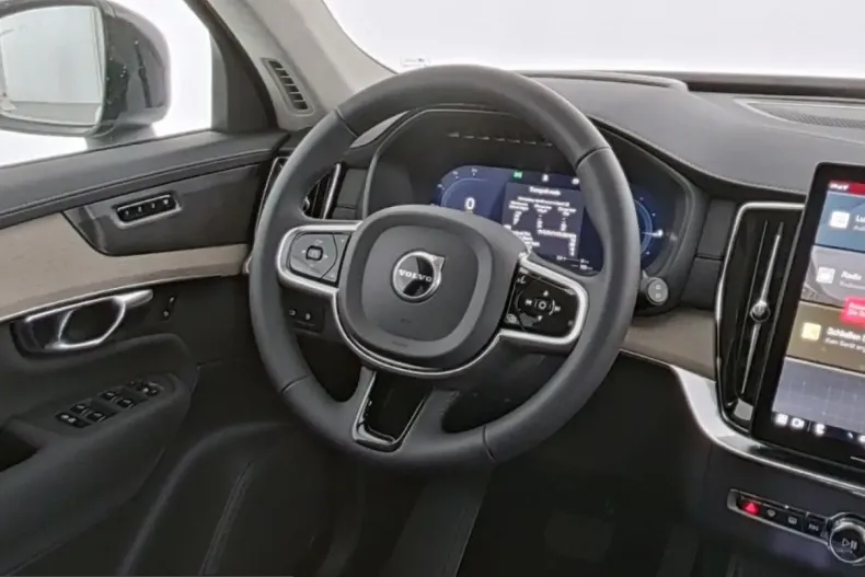 Volvo XC90 din 2025 cu 25.788 km - oferta VOL230308 - foto 14