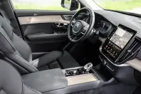 Volvo XC90 din 2025 cu 18.000 km - oferta VOL230312 - foto 3