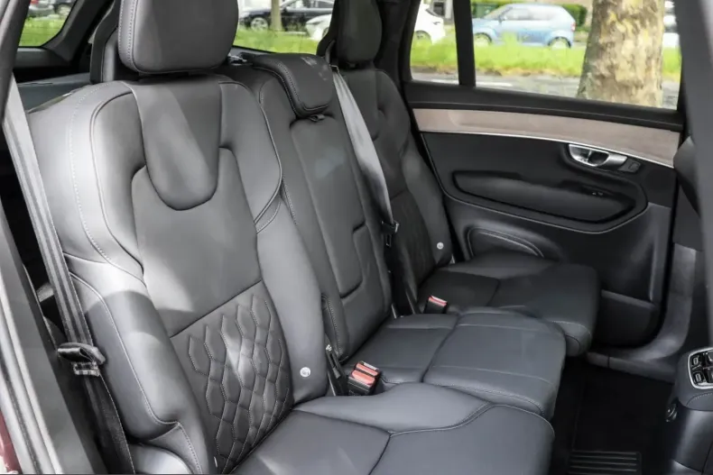 Volvo XC90 din 2025 cu 18.000 km - oferta VOL230312 - foto 5