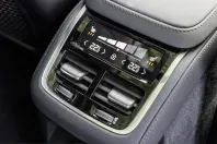 Volvo XC90 din 2025 cu 18.000 km - oferta VOL230312 - foto 16