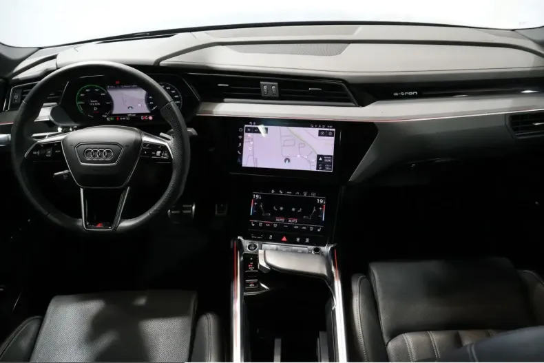 Audi Q8 din 2024 cu 79.539 km - oferta AUD230315 - foto 8
