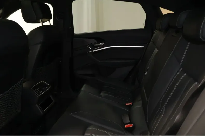 Audi Q8 din 2024 cu 79.539 km - oferta AUD230315 - foto 12