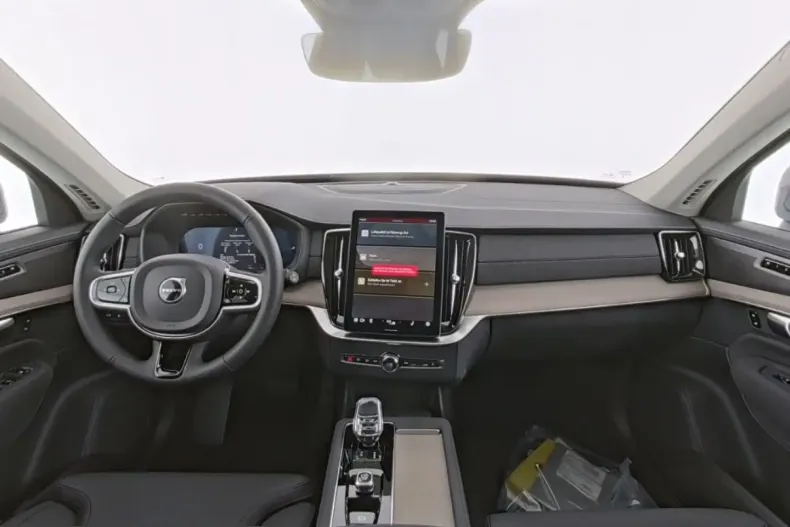 Volvo XC90 din 2025 cu 19.414 km - oferta VOL230316 - foto 8