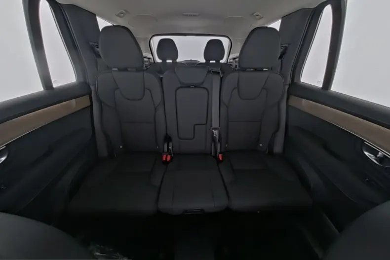 Volvo XC90 din 2025 cu 19.414 km - oferta VOL230316 - foto 10