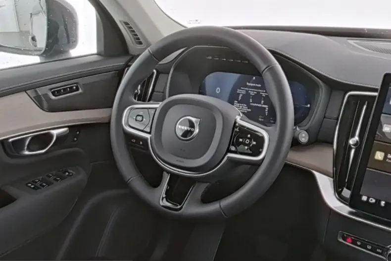 Volvo XC90 din 2025 cu 19.414 km - oferta VOL230316 - foto 14