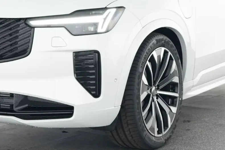 Volvo XC90 din 2025 cu 25.782 km - oferta VOL230317 - foto 6