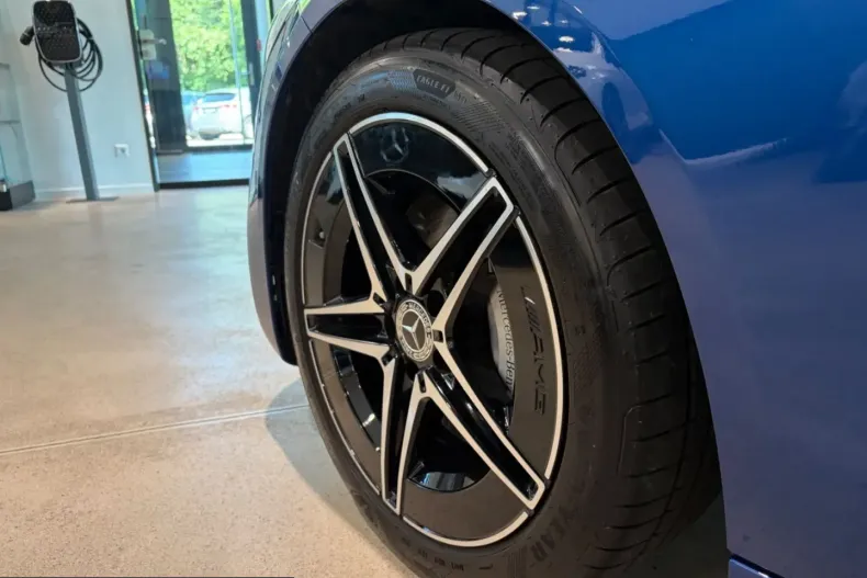 Mercedes-Benz C 300 (Clasa C) din 2025 cu 12.599 km - oferta MER230318 - foto 8