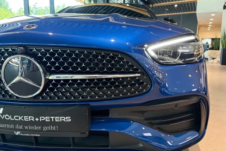 Mercedes-Benz C 300 (Clasa C) din 2025 cu 12.599 km - oferta MER230318 - foto 9