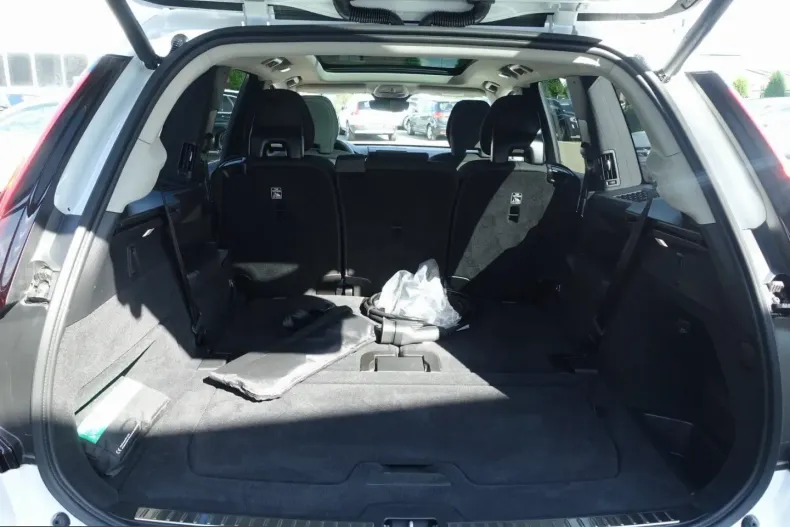 Volvo XC90 din 2025 cu 18.722 km - oferta VOL230330 - foto 13