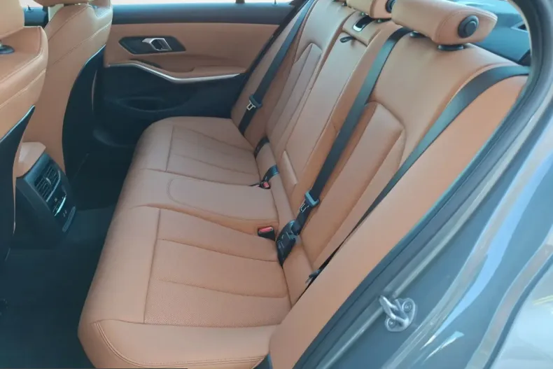 BMW 318i (Seria 3) din 2025 cu 13.441 km - oferta BMW230333 - foto 13