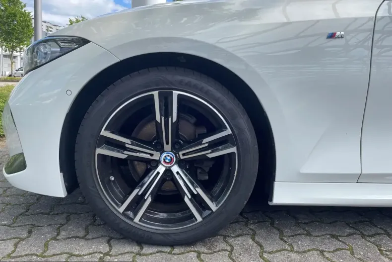 BMW 318d (Seria 3) din 2023 cu 88.427 km - oferta BMW230337 - foto 12