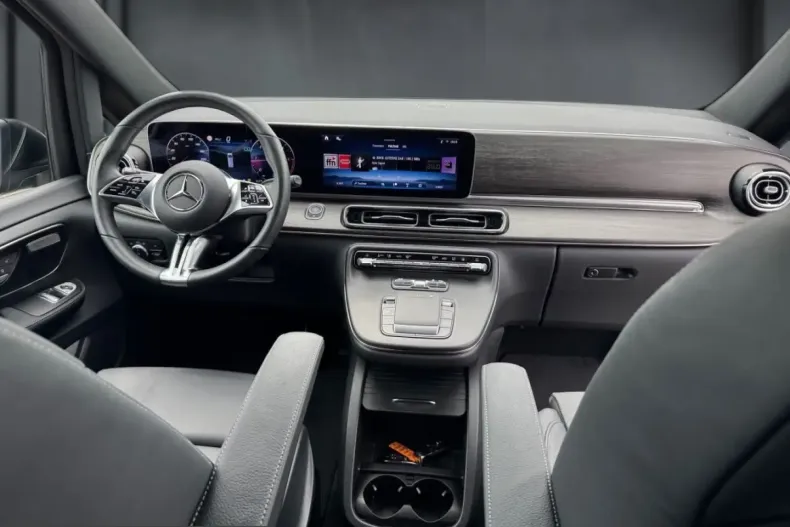 Mercedes-Benz V 300 (Clasa V) din 2025 cu 28.011 km - oferta MER230341 - foto 14