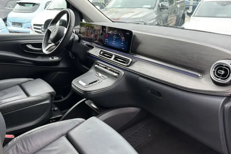 Mercedes-Benz V 300 (Clasa V) din 2025 cu 38.116 km - oferta MER230344 - foto 16