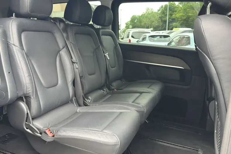 Mercedes-Benz V 300 (Clasa V) din 2025 cu 38.116 km - oferta MER230344 - foto 17