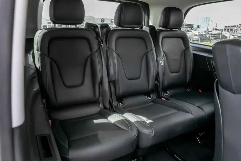 Mercedes-Benz V 300 (Clasa V) din 2025 cu 27.993 km - oferta MER230345 - foto 7