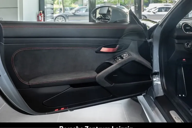 Porsche Cayman din 2023 cu 31.218 km - oferta POR230349 - foto 16