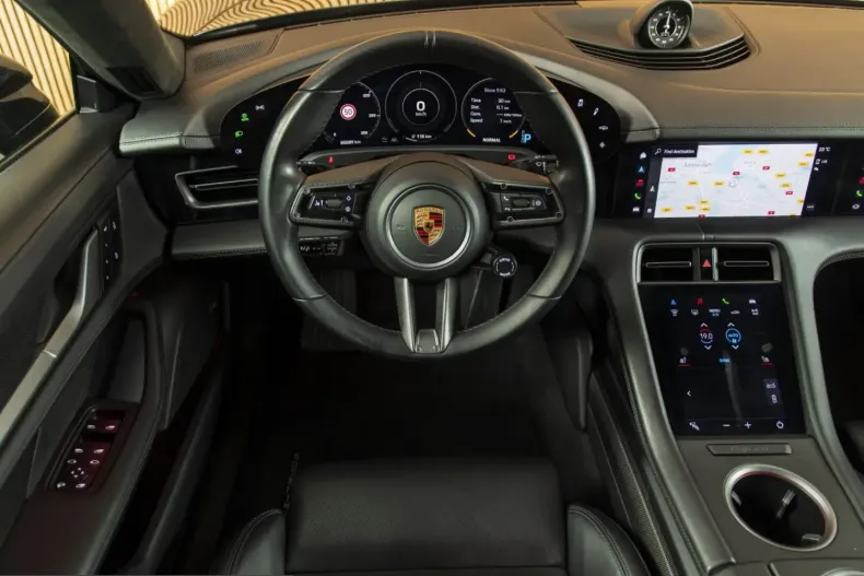 Porsche Taycan din 2022 cu 85.084 km - oferta POR230352 - foto 12