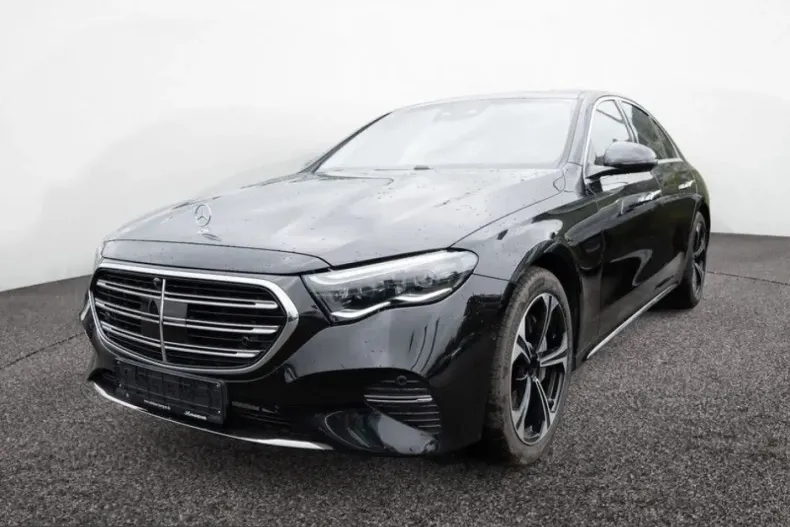 Mercedes-Benz E 300 (Clasa E) din 2025 cu 12.154 km - oferta MER230361 - foto 2