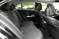 Mercedes-Benz E 300 (Clasa E) din 2025 cu 12.154 km - oferta MER230361 - foto 4