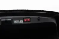 Mercedes-Benz E 300 (Clasa E) din 2025 cu 12.154 km - oferta MER230361 - foto 6
