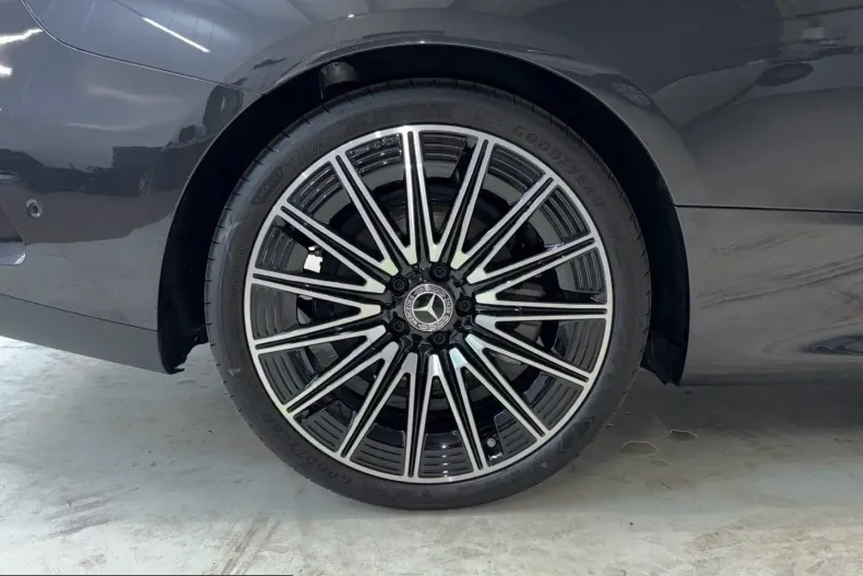 Mercedes-Benz CLE 300 (Clasa CLE) din 2025 cu 3.200 km - oferta MER230362 - foto 7