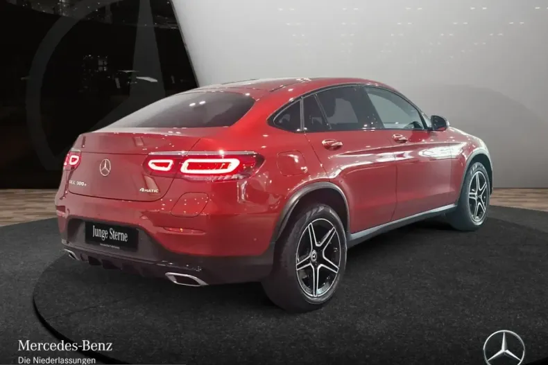 Mercedes-Benz GLC 300 (Clasa GLC) din 2022 cu 21.533 km - oferta MER230371 - foto 8