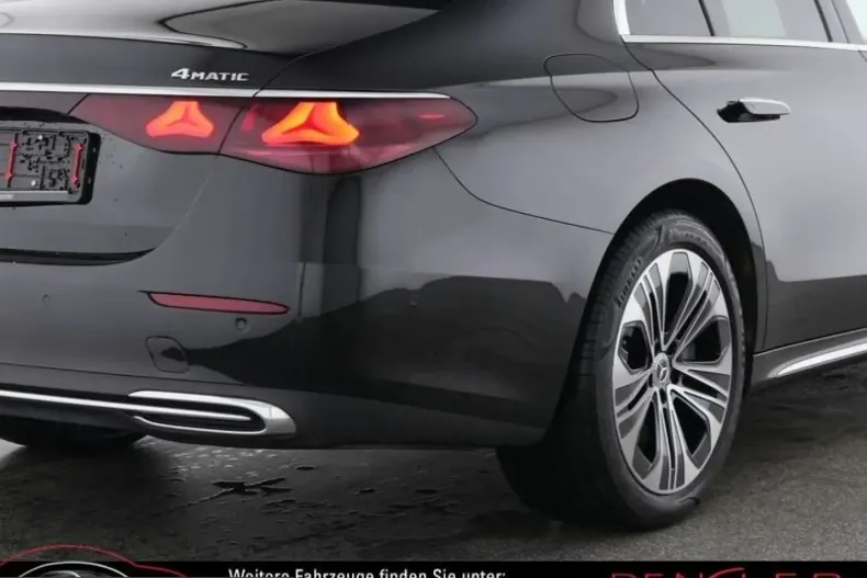 Mercedes-Benz E 300 (Clasa E) din 2025 cu 19.782 km - oferta MER230372 - foto 4