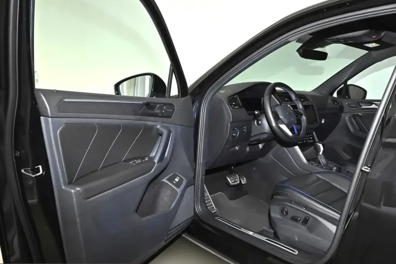Volkswagen Tiguan din 2024 cu 66.133 km - oferta VOL230373 - foto 11