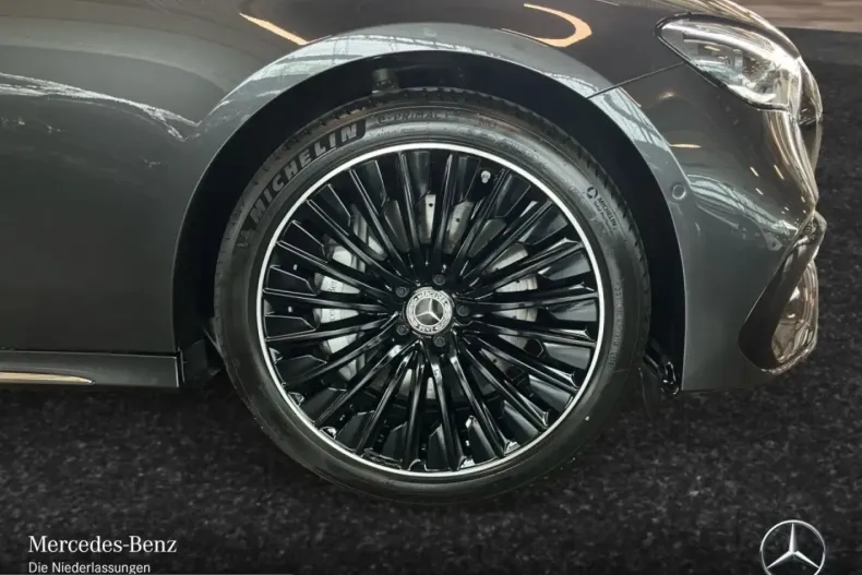 Mercedes-Benz E 400 (Clasa E) din 2025 cu 11.114 km - oferta MER230374 - foto 4