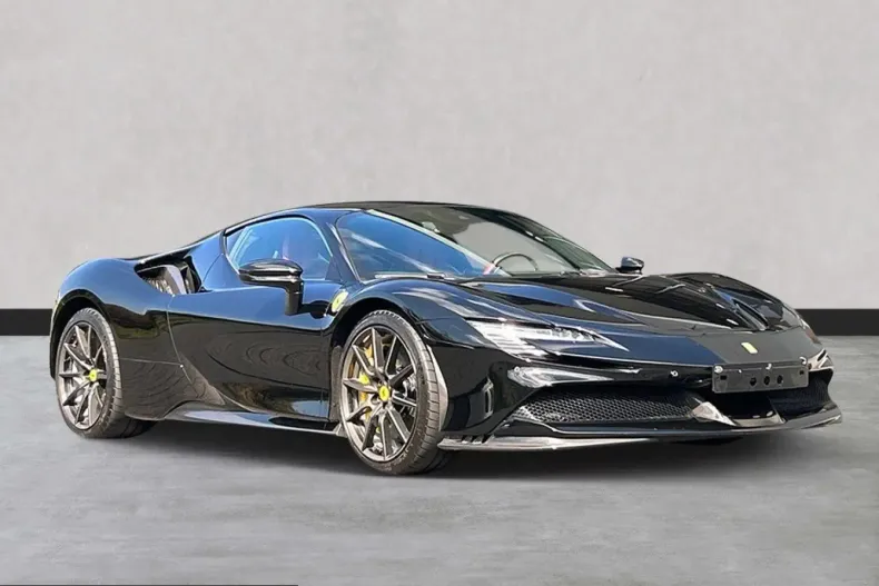 Ferrari SF90 din 2022 cu 5.500 km - oferta FER230382 - foto 3