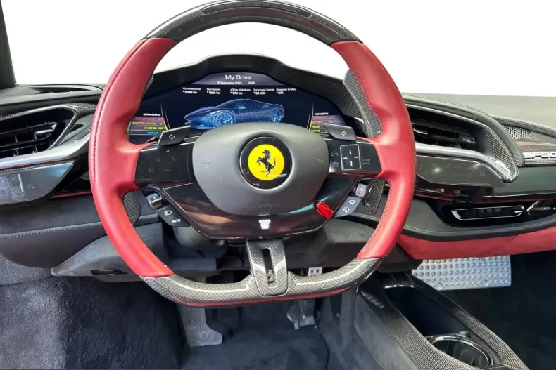 Ferrari SF90 din 2022 cu 5.500 km - oferta FER230382 - foto 11