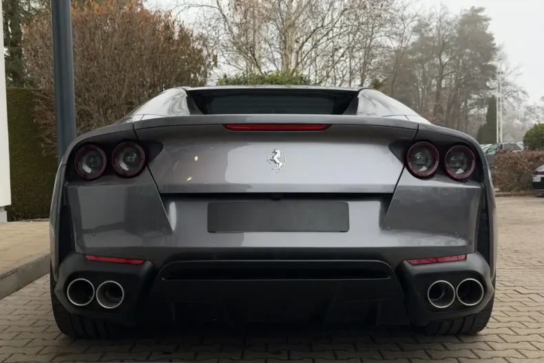Ferrari 812 din 2021 cu 4.350 km - oferta FER230383 - foto 9