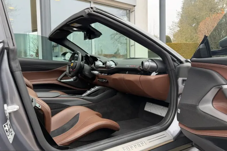 Ferrari 812 din 2021 cu 4.350 km - oferta FER230383 - foto 18