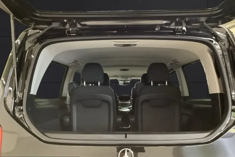 Mercedes-Benz V 300 (Clasa V) din 2024 cu 17.900 km - oferta MER230387 - foto 17