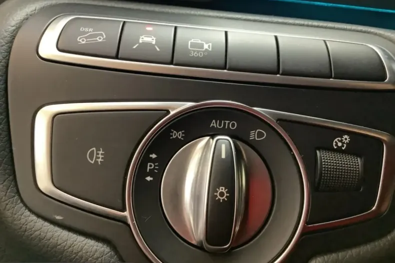 Mercedes-Benz V 300 (Clasa V) din 2024 cu 17.900 km - oferta MER230387 - foto 21