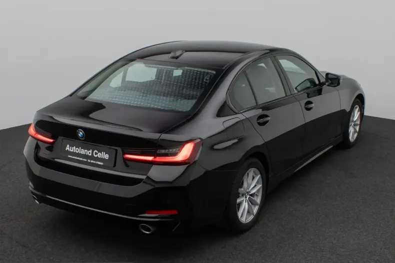 BMW 318i (Seria 3) din 2024 cu 42.585 km - oferta BMW230394 - foto 7
