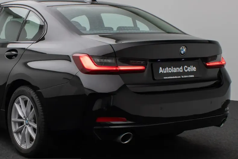 BMW 318i (Seria 3) din 2024 cu 42.585 km - oferta BMW230394 - foto 15