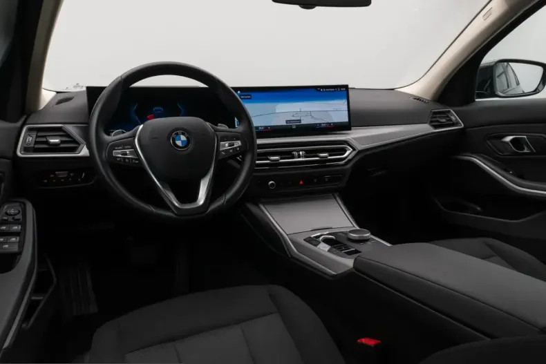 BMW 318i (Seria 3) din 2024 cu 42.585 km - oferta BMW230394 - foto 37