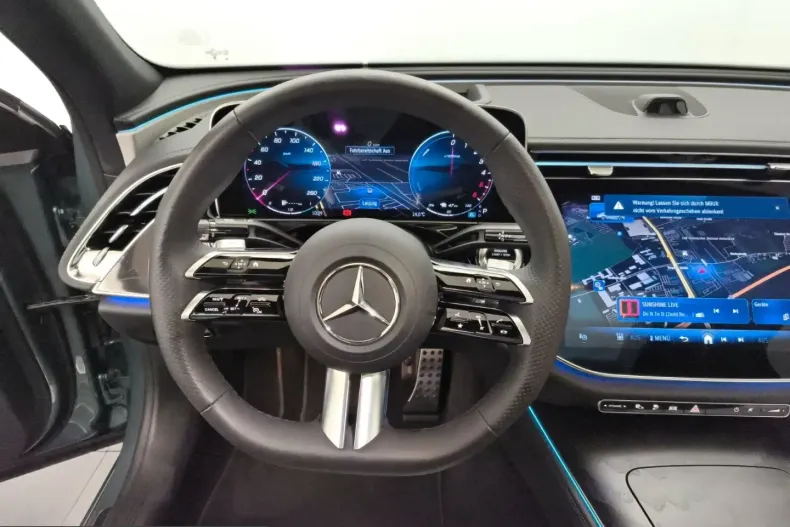Mercedes-Benz E 300 (Clasa E) din 2024 cu 8.323 km - oferta MER230396 - foto 13