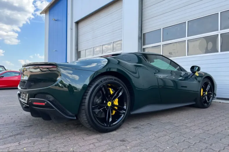 Ferrari 296 GTB din 2022 cu 8.000 km - oferta FER230404 - foto 5