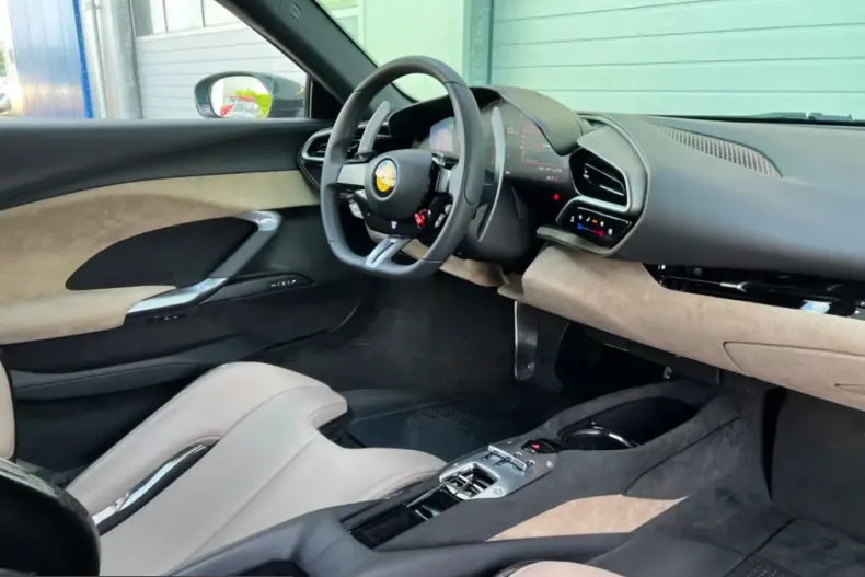 Ferrari 296 GTB din 2022 cu 8.000 km - oferta FER230404 - foto 25