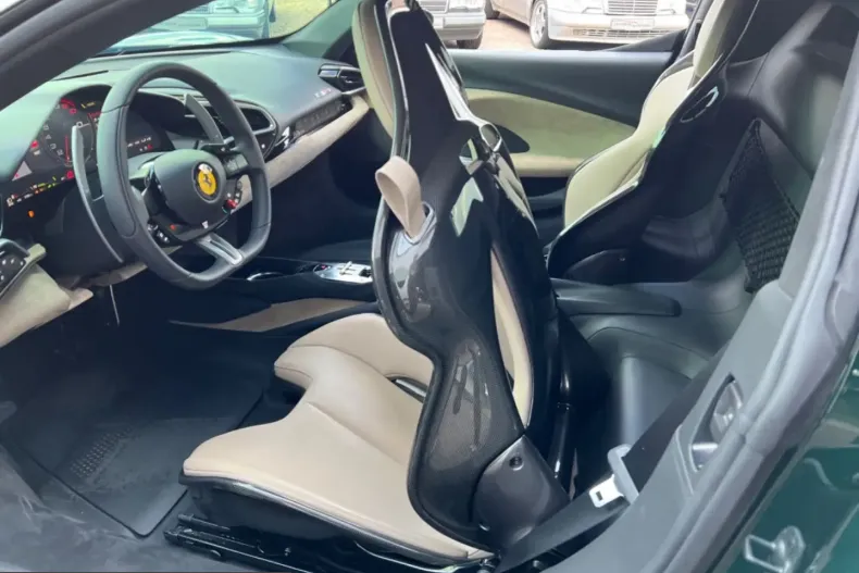 Ferrari 296 GTB din 2022 cu 8.000 km - oferta FER230404 - foto 29